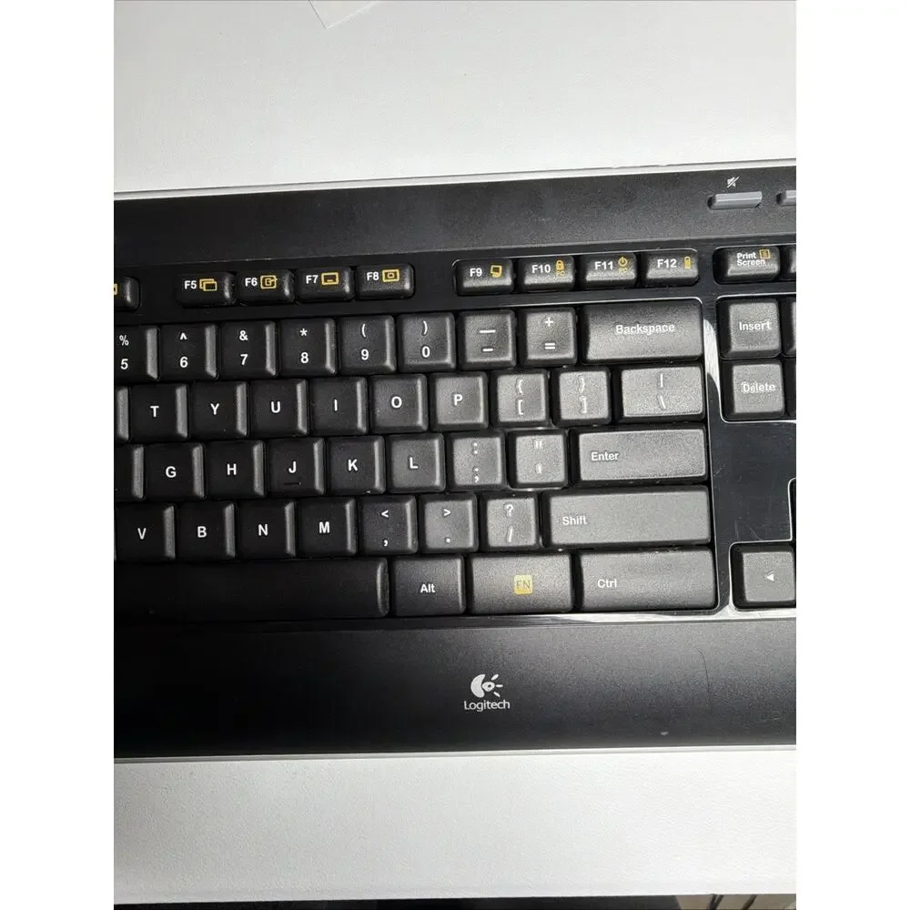 Logitech K520 Wireless Keyboard W/ USB Unifying Receiver & Mouse Red M310